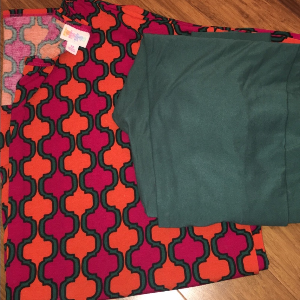 Lularoe outfit! Irma and TC leggings